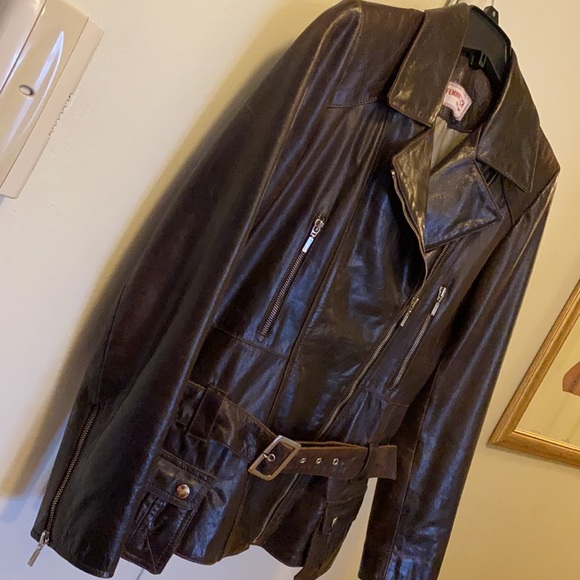 Leather Moto Jacket by FEMININ TOUCH. - Picture 4 of 13